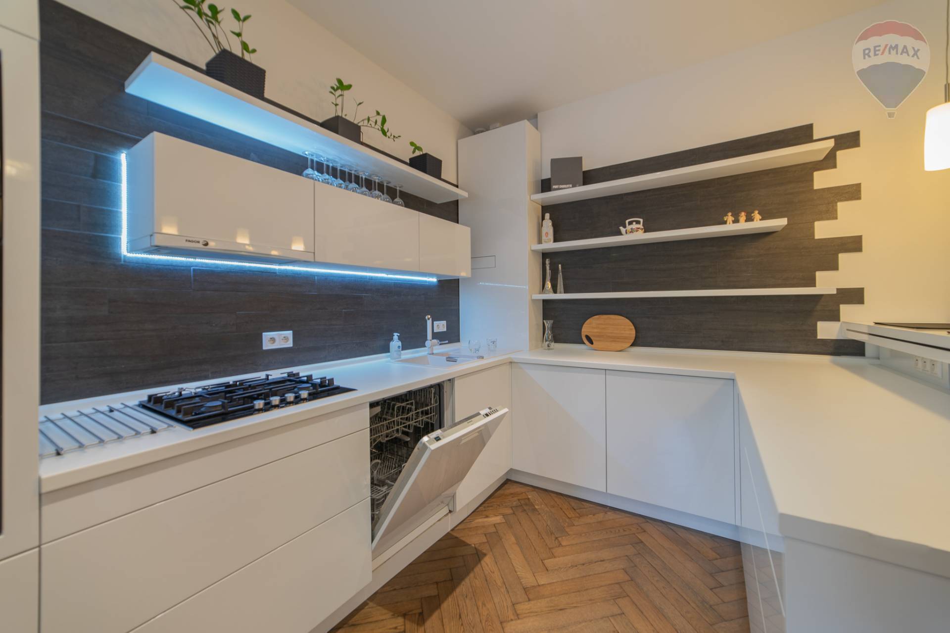 Reprezentatívny 2-Izbový byt na Šancovej Ulici – 76m2
