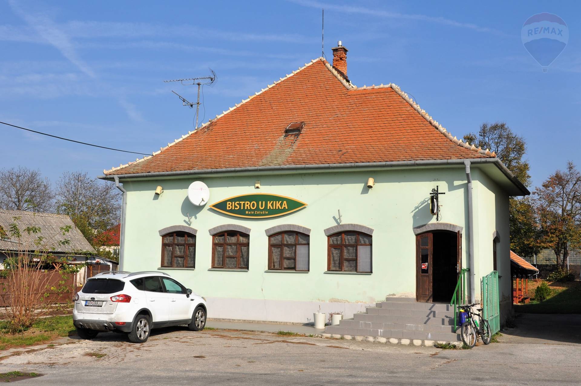 Predaj pohostinstvo v centre obce Malé Zálužie.