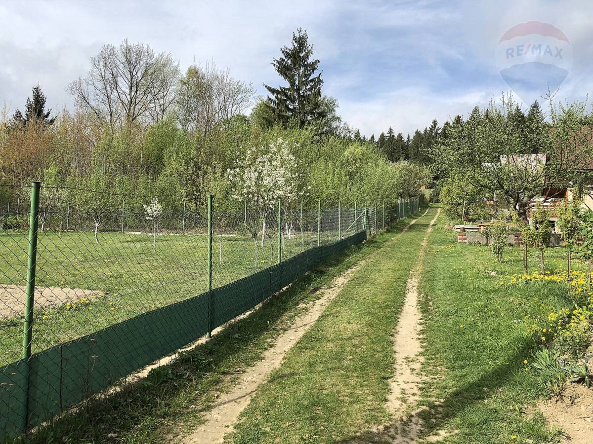 NA PREDAJ POZEMOK, Karvaša Bláhovca