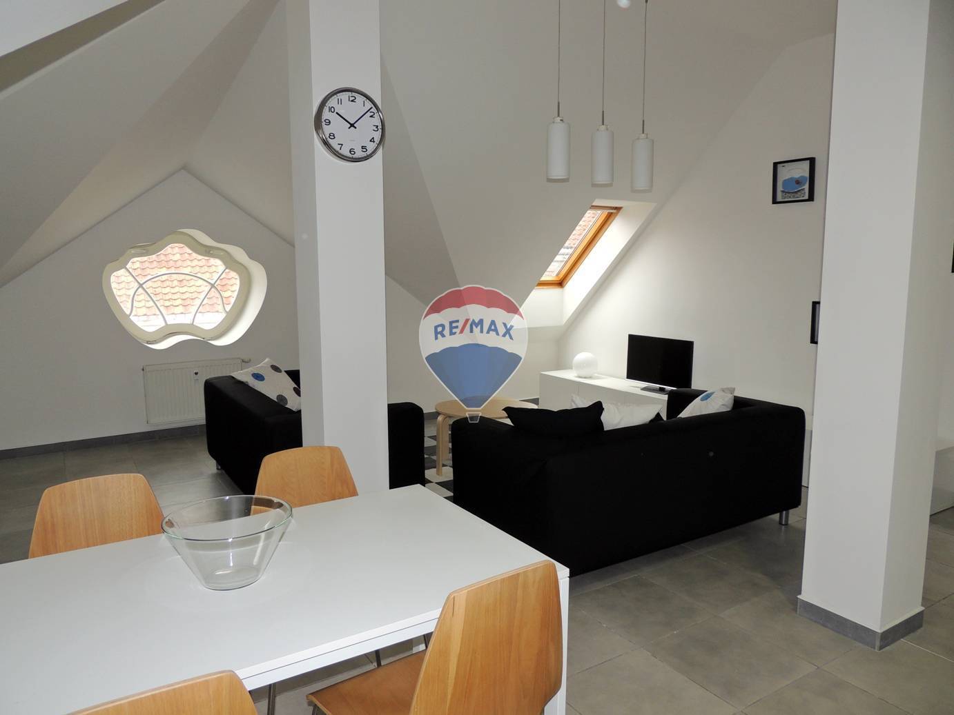 3 izbový byt 91 m2, priamo v centre, ul. Kováčska