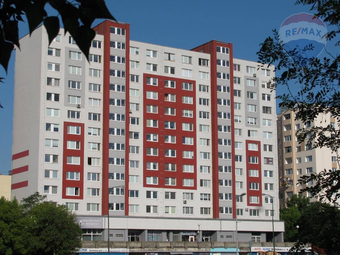 Predaj 3-izbového bytu - Bratislava - Petržalka
