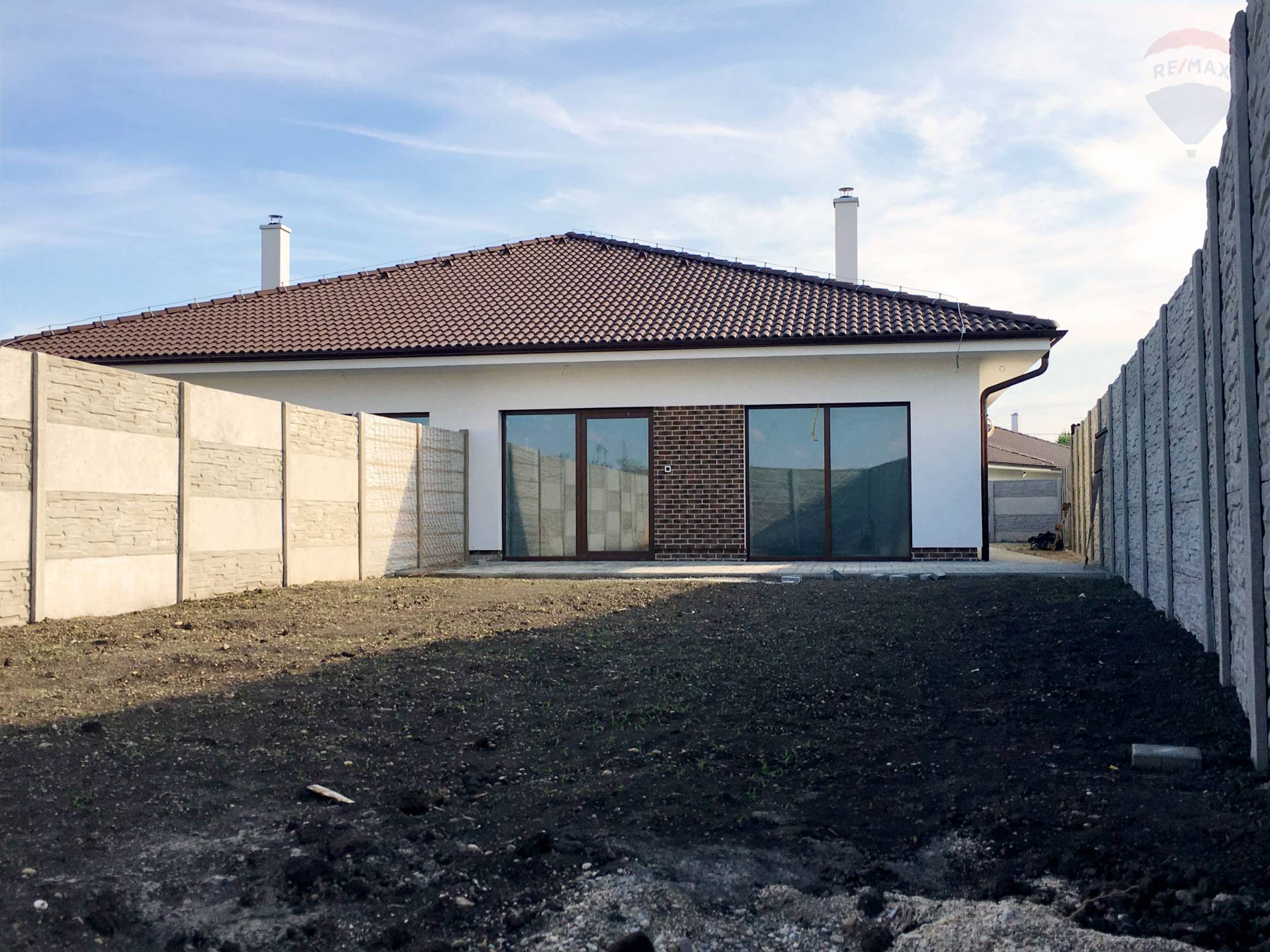 Novostavba čerstvo skolaudovaného rodinného domu v Šamoríne