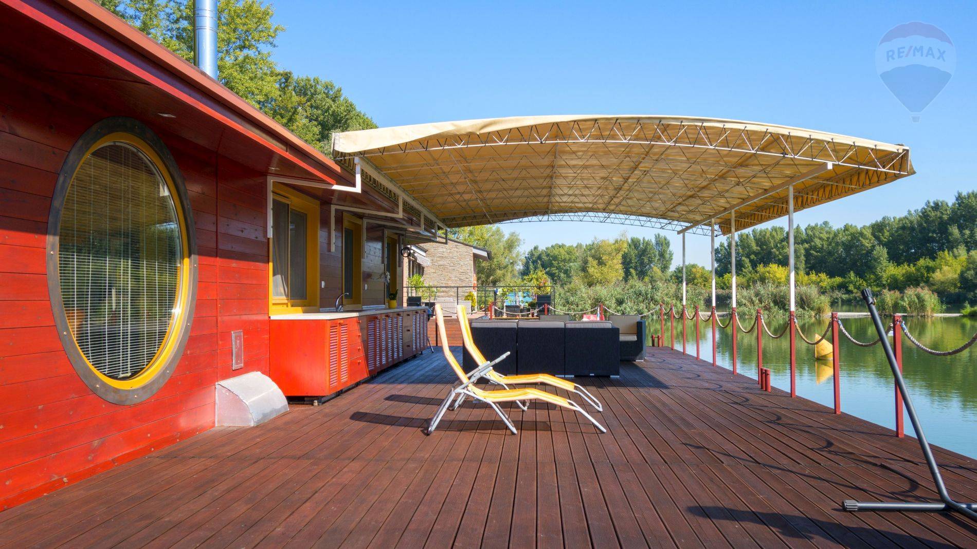 Hausboat na Jaroveckom ramene NA PREDAJ