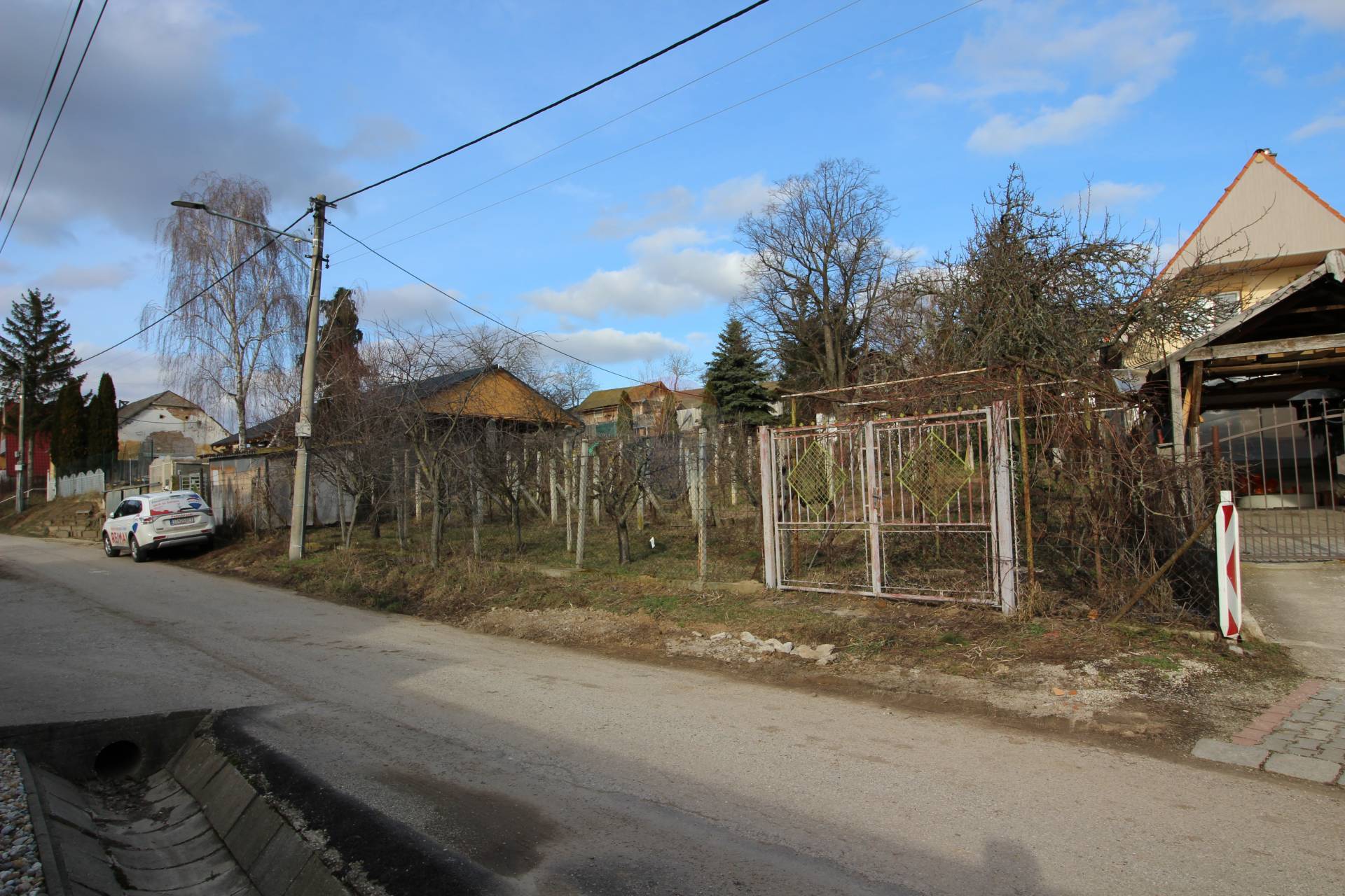=RE/MAX= Na predaj nádherný pozemok v lukratívnej časti, Suchá nad Parnou, 1.000 m2