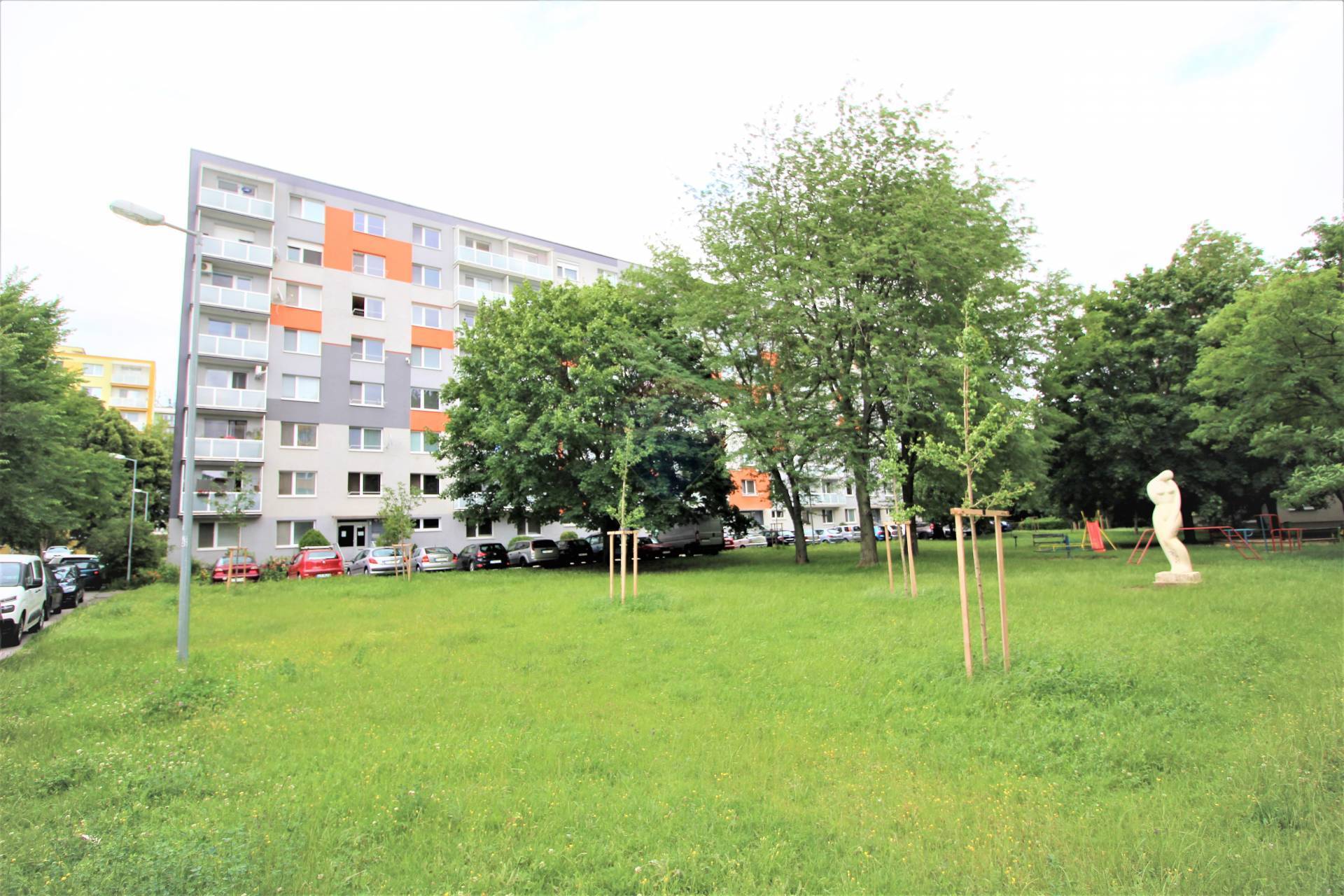 =RE/MAX= Na predaj rekonštruovaná garsónka, B. Smetanu, Prednádražie