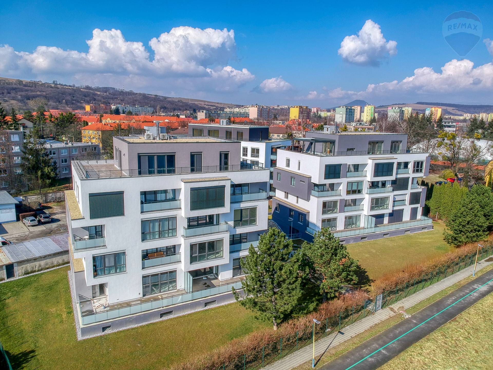 Moderný 3 izbový byt s terasou na prenájom, ulica Nábrežná, Prešov
