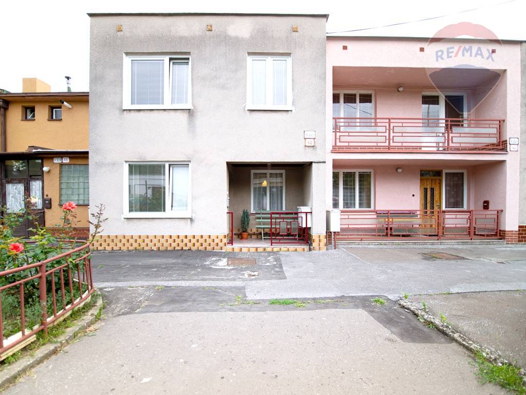 Na predaj: radový rodinný dom, Lomnická ulica, Košice sever - Podhradová