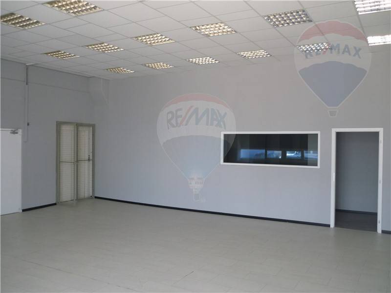 Prenájom skladové priestory od 20 m2, 50 m2 až do 300 m2 prip skaldove mini bunky