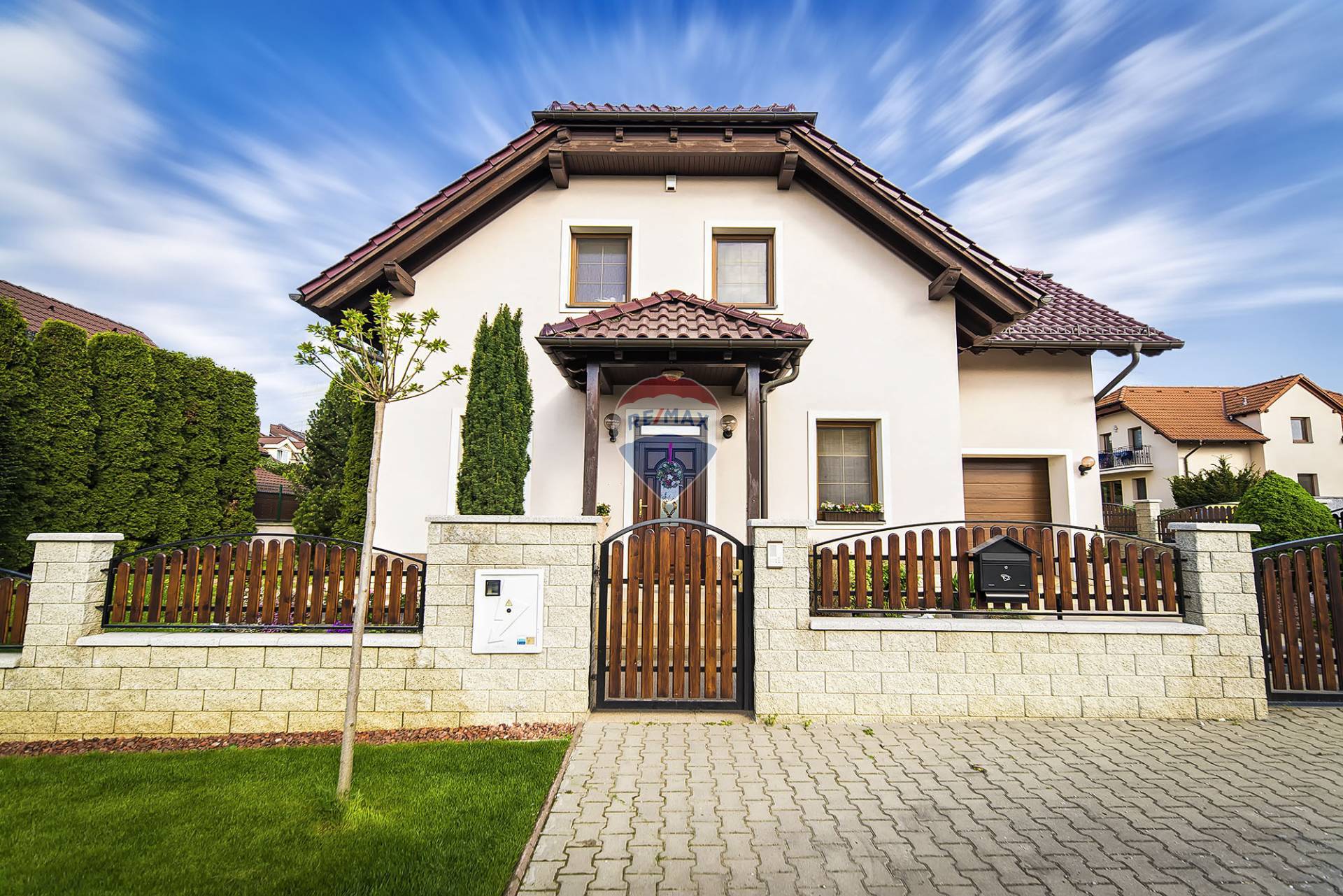 PREDAJ - Rodinný dom (252m2) - Zahumenice - NMnV