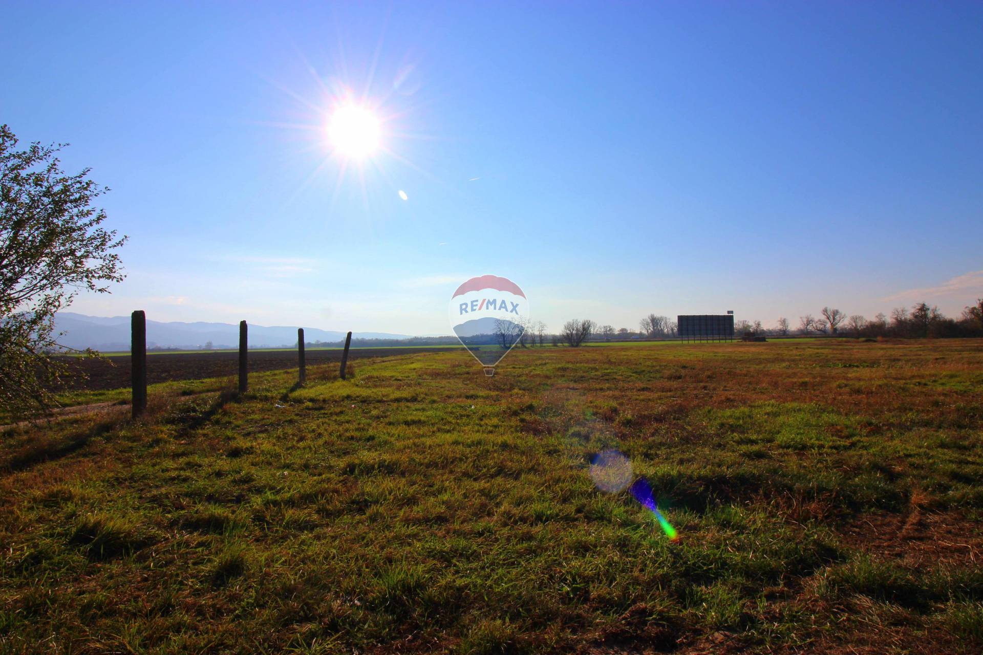 PREDAJ pozemok 75079 m2, Kočovce a Nová Ves nad Váhom