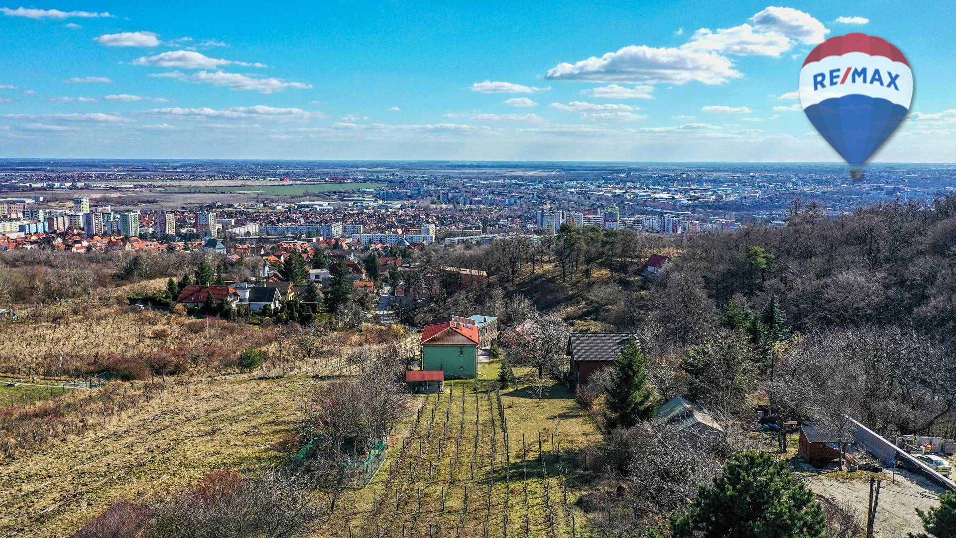 Perspektívny stavebný pozemok s výhľadom