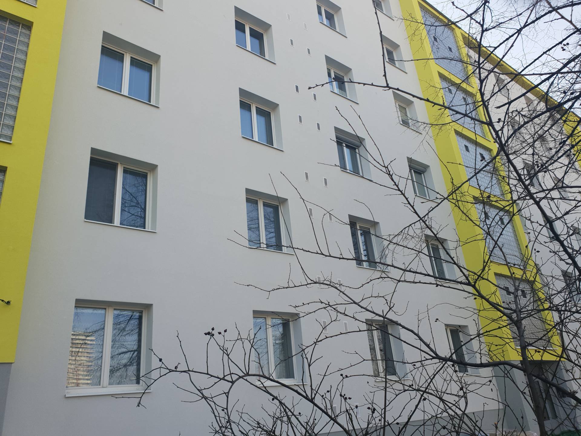 Prenájom bytu (3 izbový) 76 m2, Bratislava - Ružinov