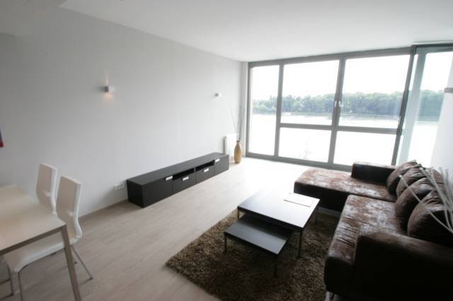 Prenájom bytu (2 izbový) 73 m2, Bratislava - Ružinov