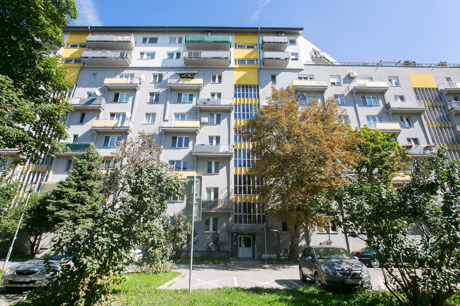 Predaj bytu (3 izbový) 66 m2, Bratislava - Ružinov