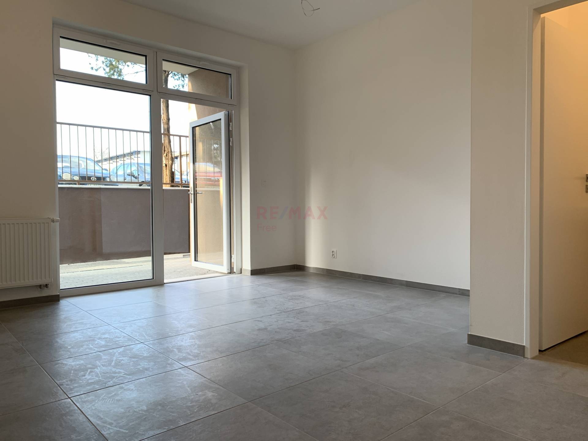 Prenájom komerčného priestoru 24 m2, Dunajská Lužná